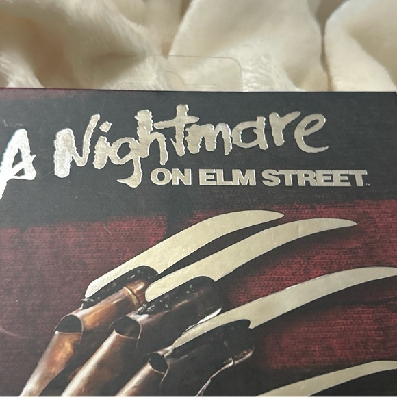 Sold Out: Nightmare on Elm Street 12 Eyeshadow Palette - Picture 4 of 12